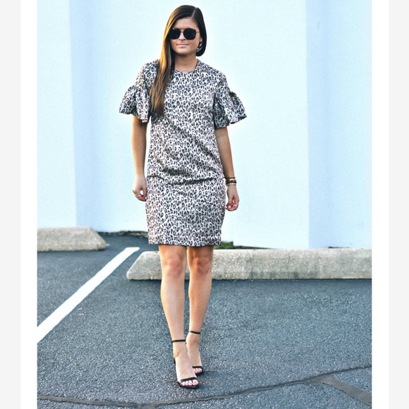 Banana Republic leopard print dress with puff sleeve  size 6 - Picture 7 of 10